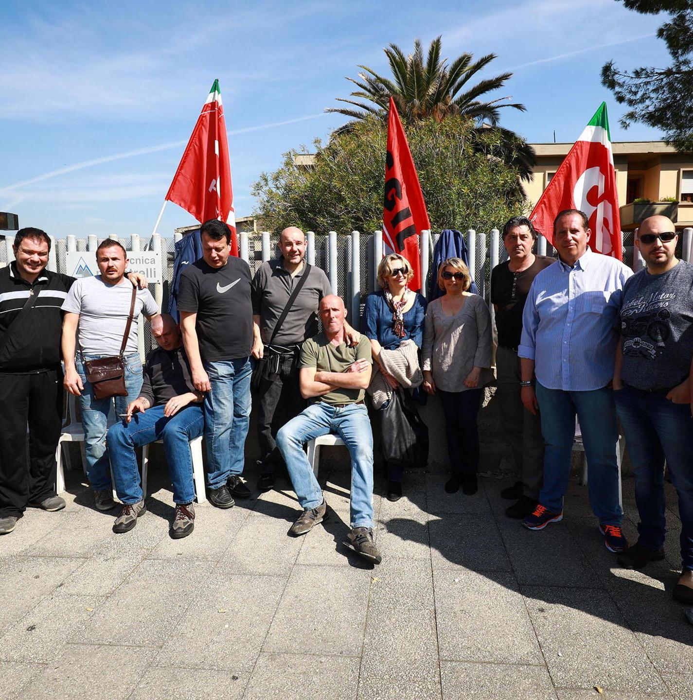 Maestrelli, l'ultima beffa: zero euro in busta paga per trenta lavoratori  