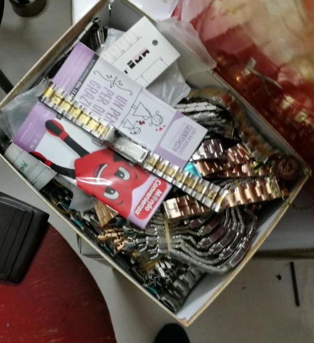 Falsi Rolex assemblati in casa 