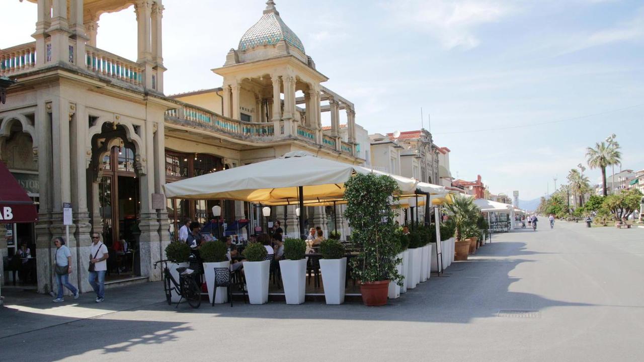 Caso miss Mondo: selezioni anche a Viareggio