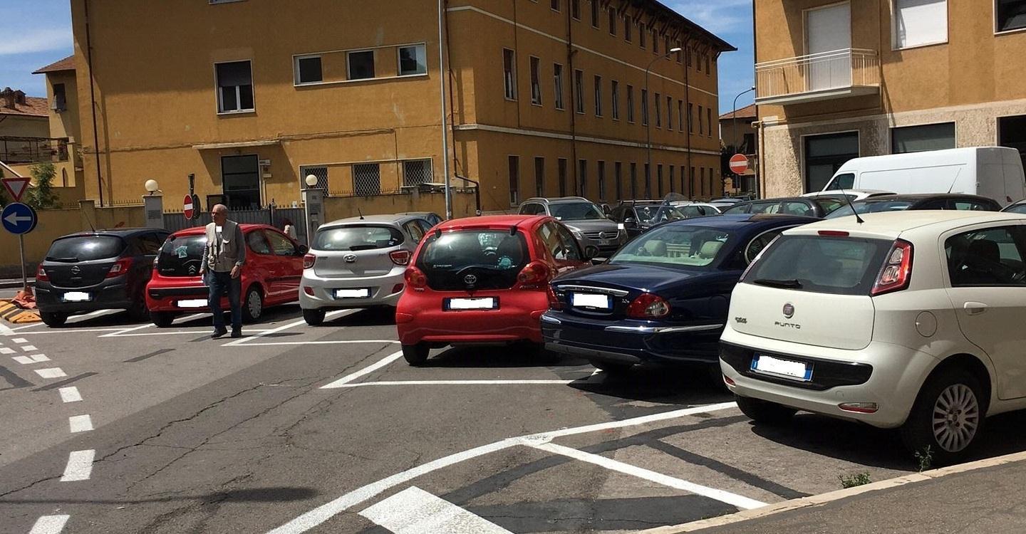 Nuovi posti auto in piazza Brennero 