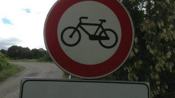 Strade ko: polemica in Comune