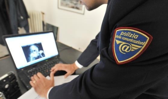 Due ragazzine istigate al suicidio sul web: c’è un’indagine in corso  
