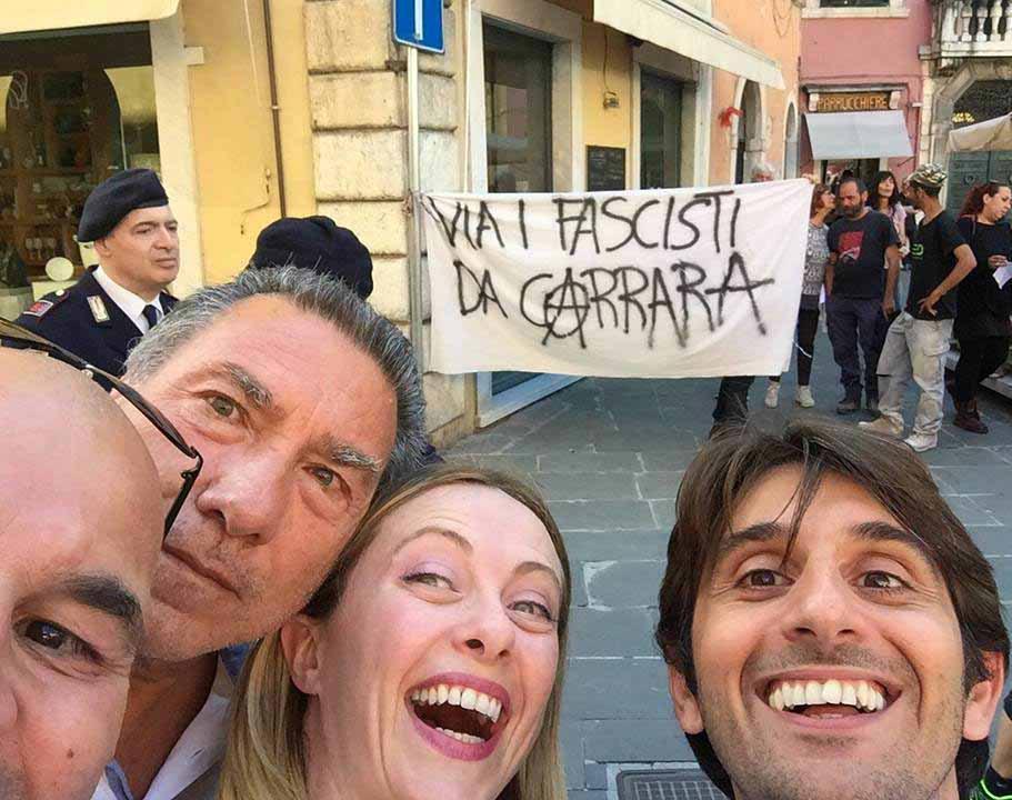 La parlamentare: erano quattro scemi