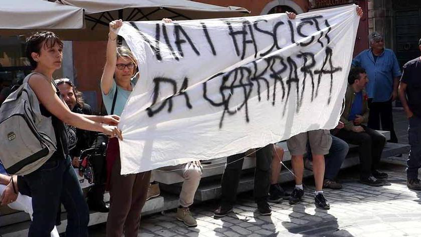 Arriva la Meloni, protesta in piazza