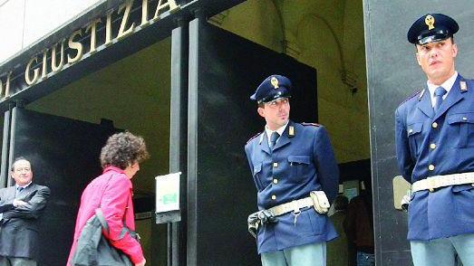 Stidda, i dubbi sul soggiorno dell’operaio