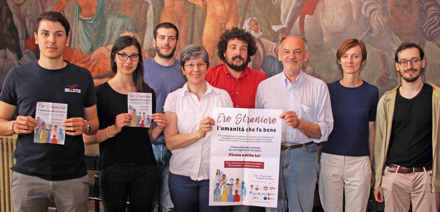 Laici e cattolici: oltre la Bossi-Fini 