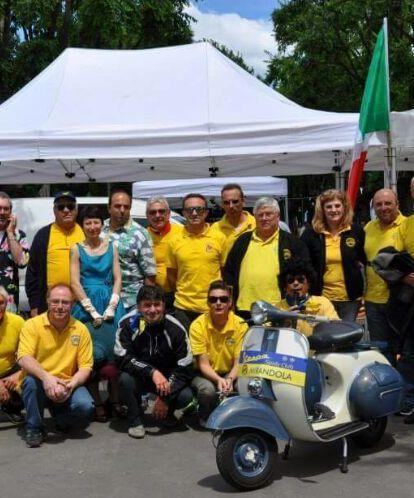 Vespa, uno sciame a Mirandola per il maxi raduno 