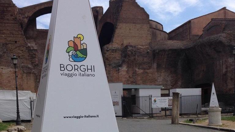 L'accesso all'area dei borghi toscani alle Terme di Diocleziano a Roma