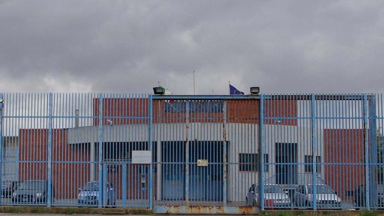 Migranti a Iglesias  Cpr nell’ex carcere 