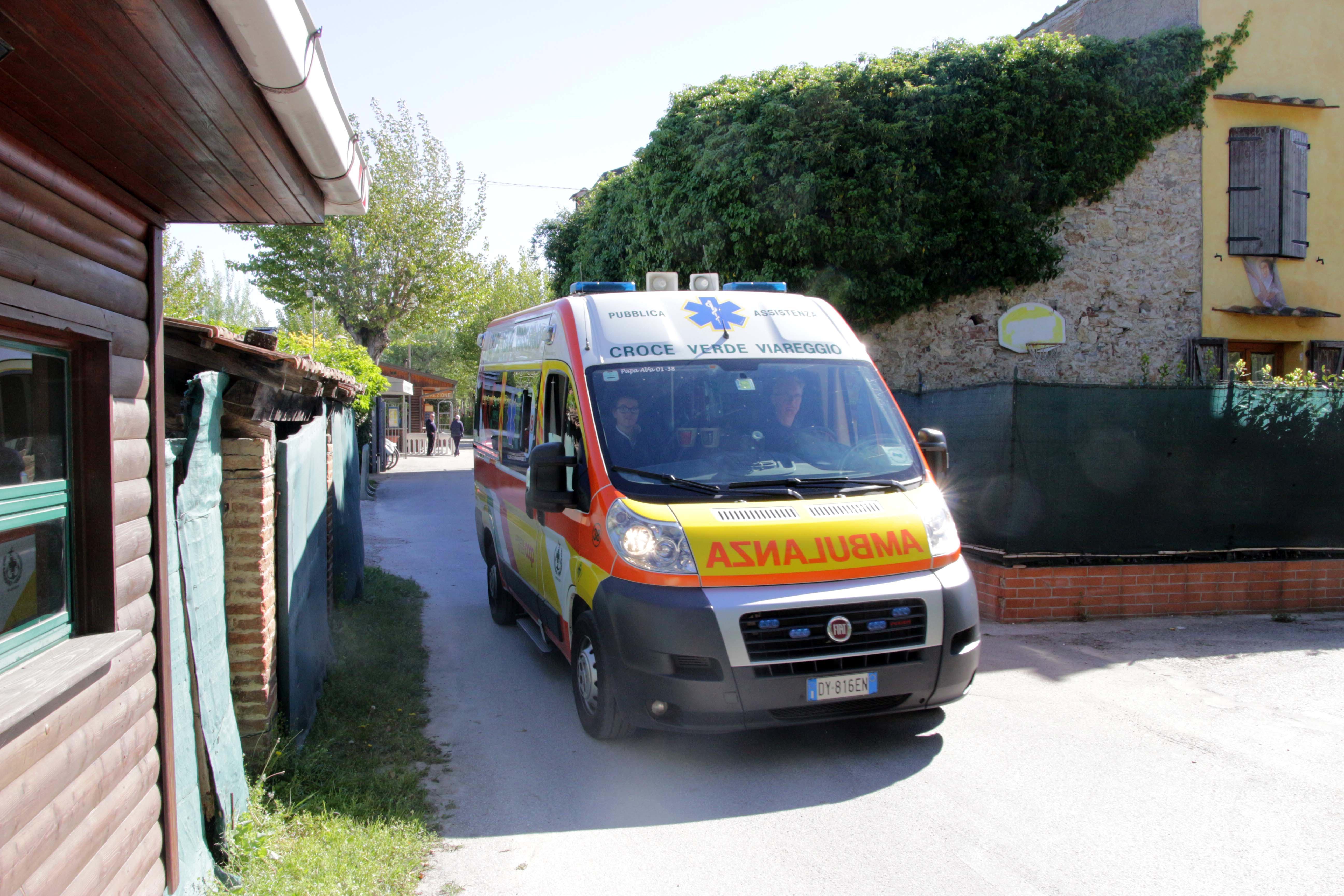 Un'ambulanza della croce verde (foto di archivio)