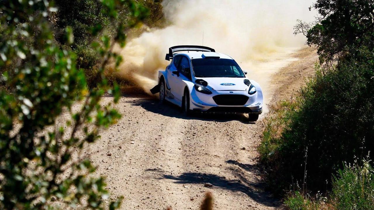 Un'immagine del Rally mondiale sugli sterrati sardi