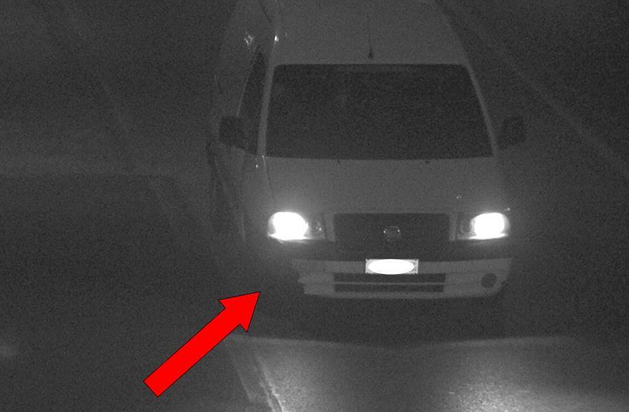 Il furgone del pirata della strada ripreso dalle telecamere di sorveglianza