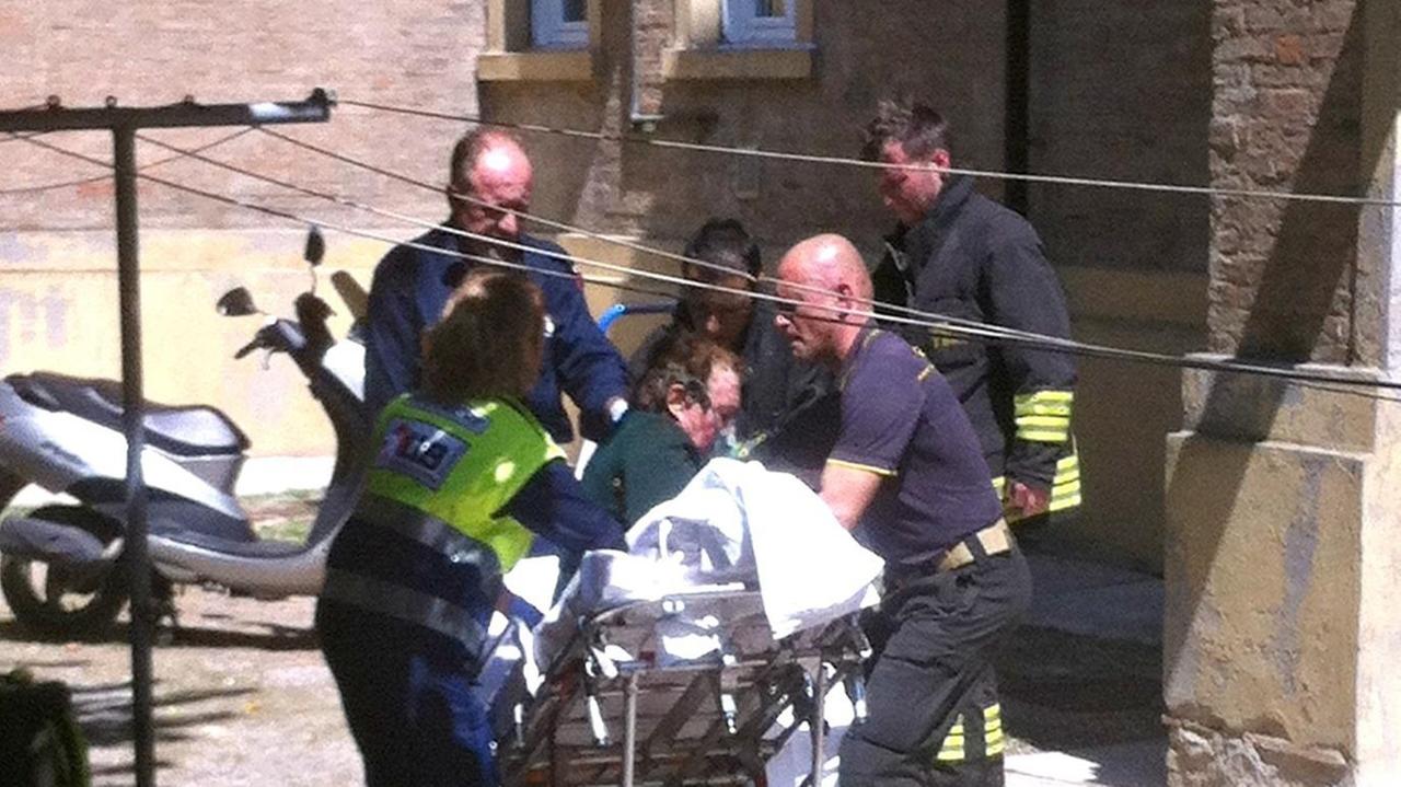 Senza gas cucina con l’alcol, rogo in casa