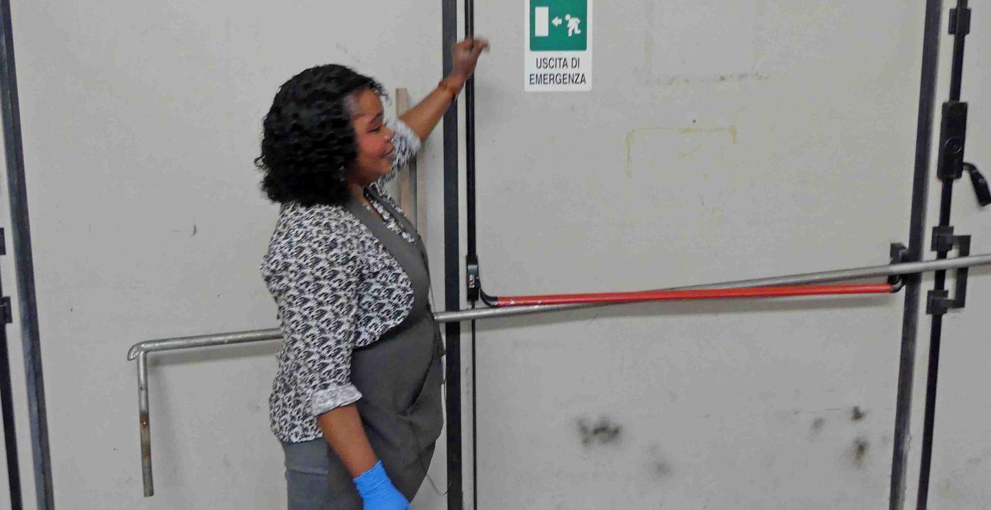 La cassaforte non si stacca Rimediano sul distributore 