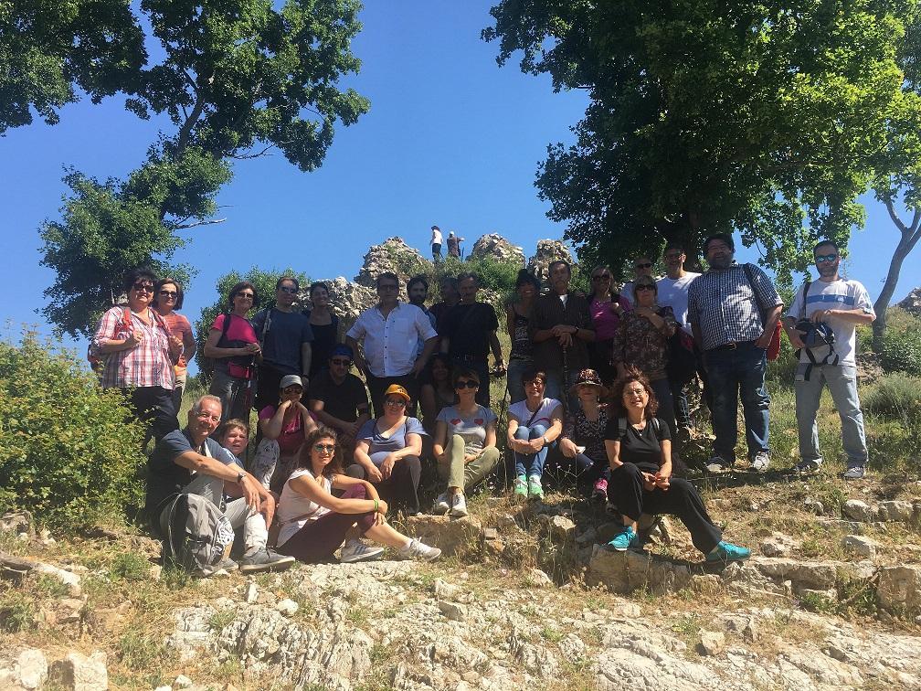 Alcuni partecipanti all'escursione alla Rocca di Pietracassia