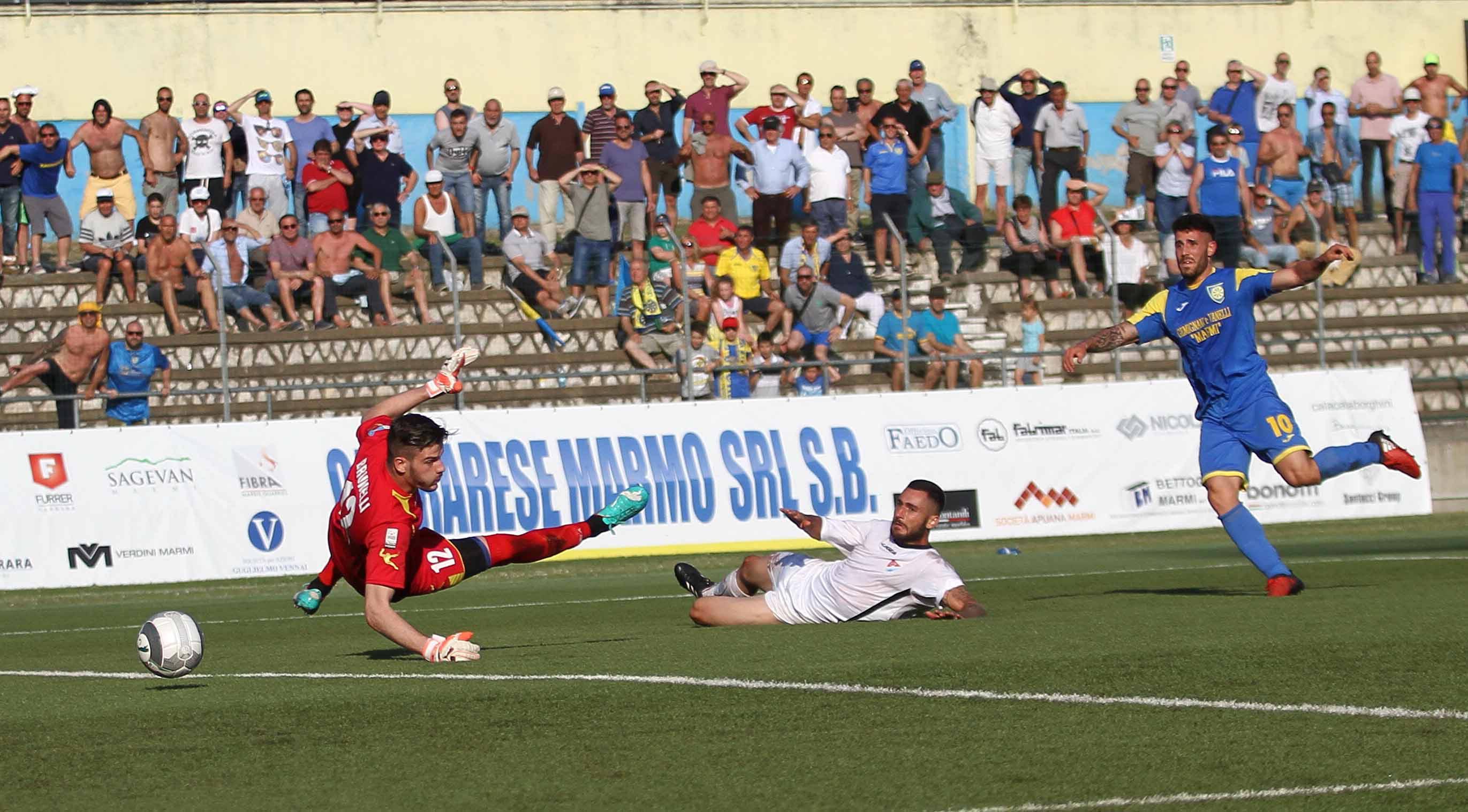 Il gol partita di Tutino