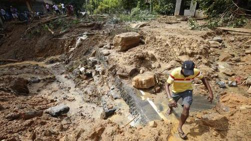Sri Lanka: frane, inondazioni, 151 morti