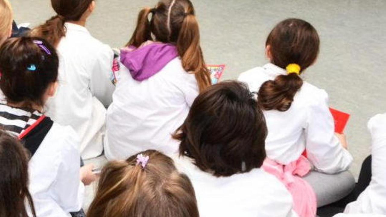 Il preside: «Faremo lezioni per evitare che accada ancora»