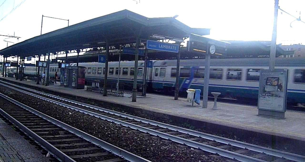 Muore investito dal treno a 64 anni
