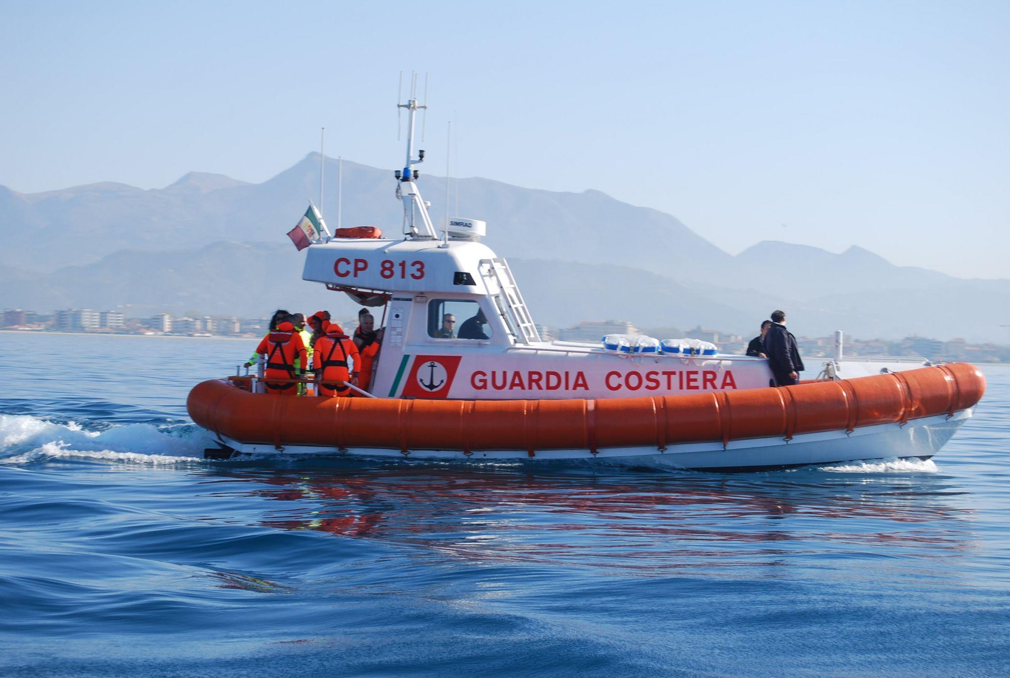 Paura in spiaggia a Viareggio per un bimbo perso  