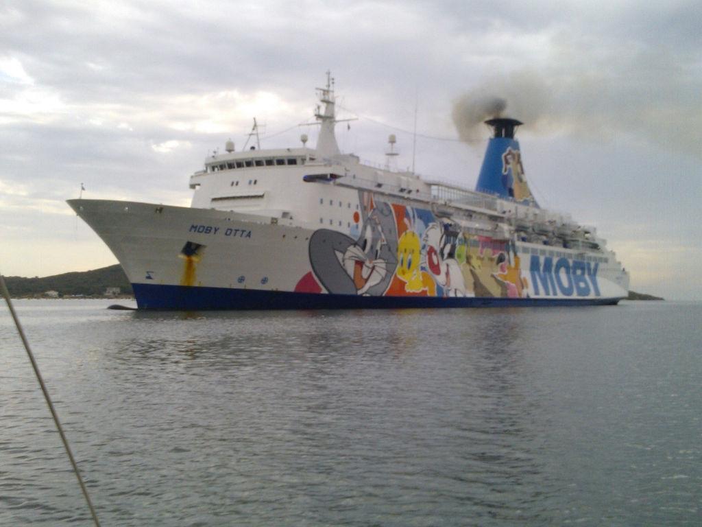 Un traghetto della Moby