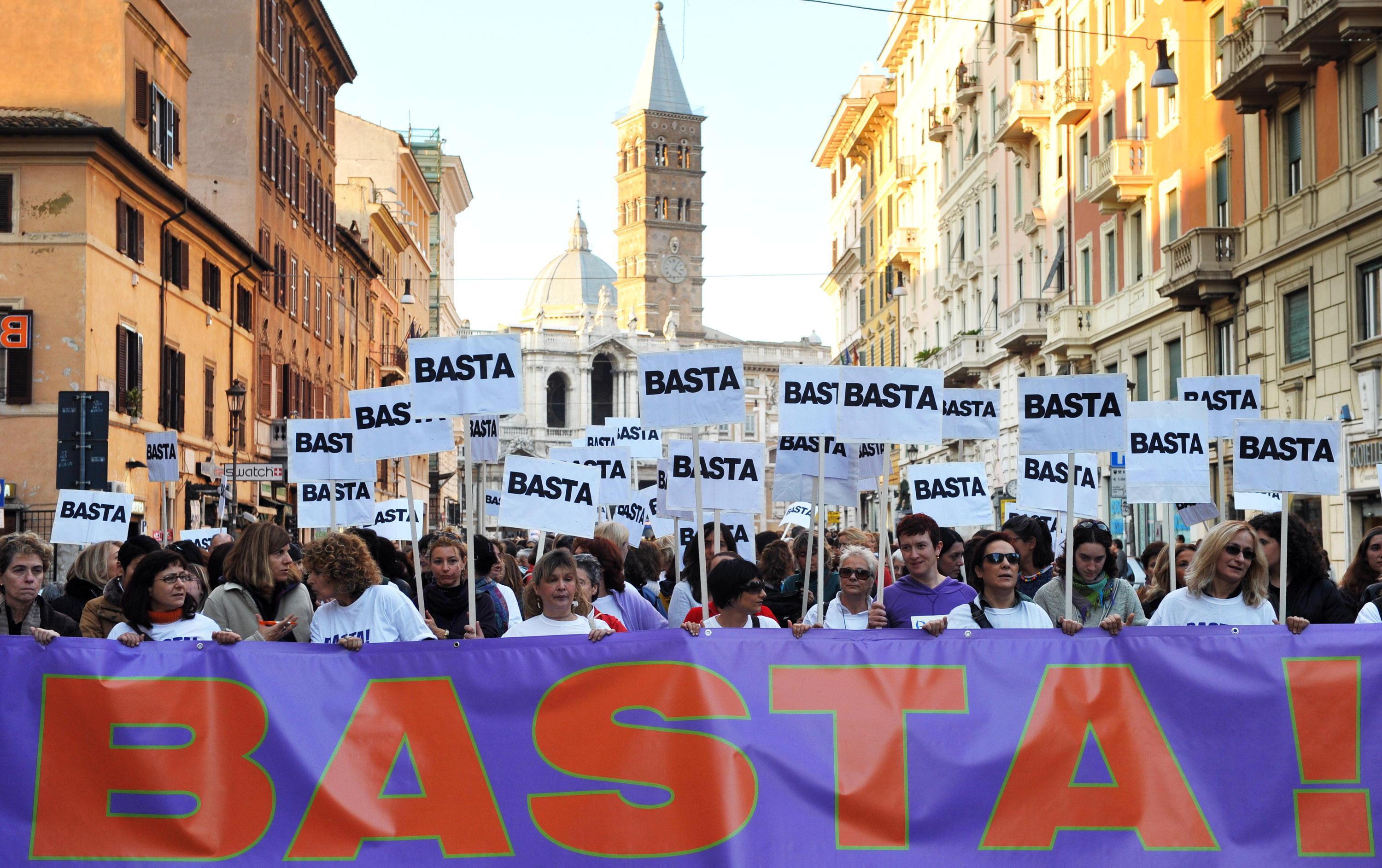 Una manifestazione contro la violenza sulle donne