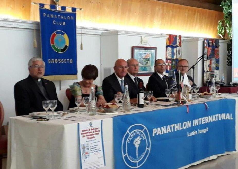 Panathlon, premiati soci e pittori 