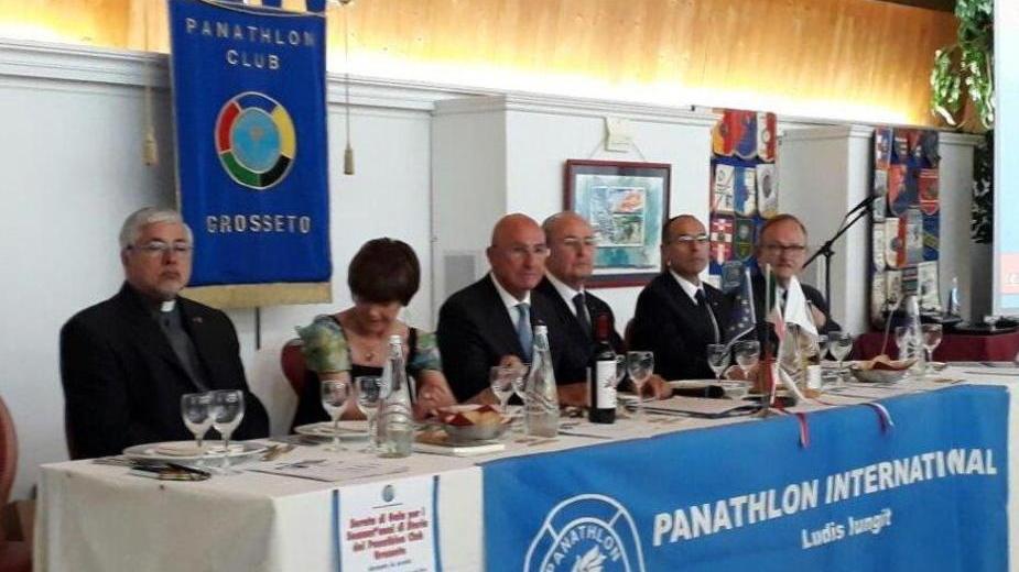 Panathlon, premiati soci e pittori