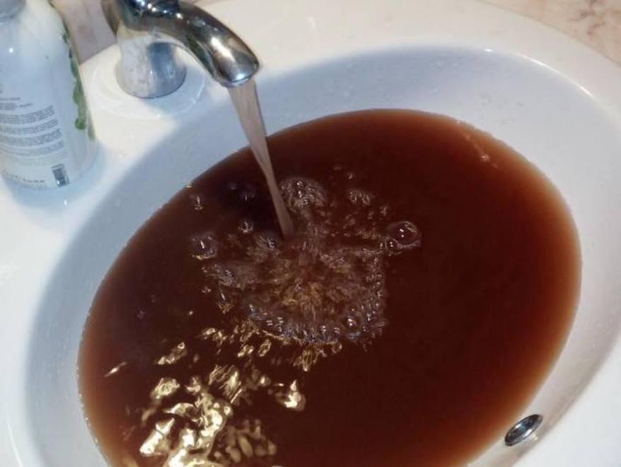 Acqua sporca, emergenza senza fine 