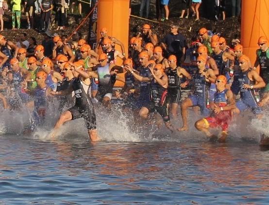 Il grande triathlon domenica fa tappa a Cagliari 