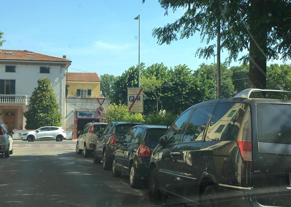 Più controlli contro la sosta selvaggia