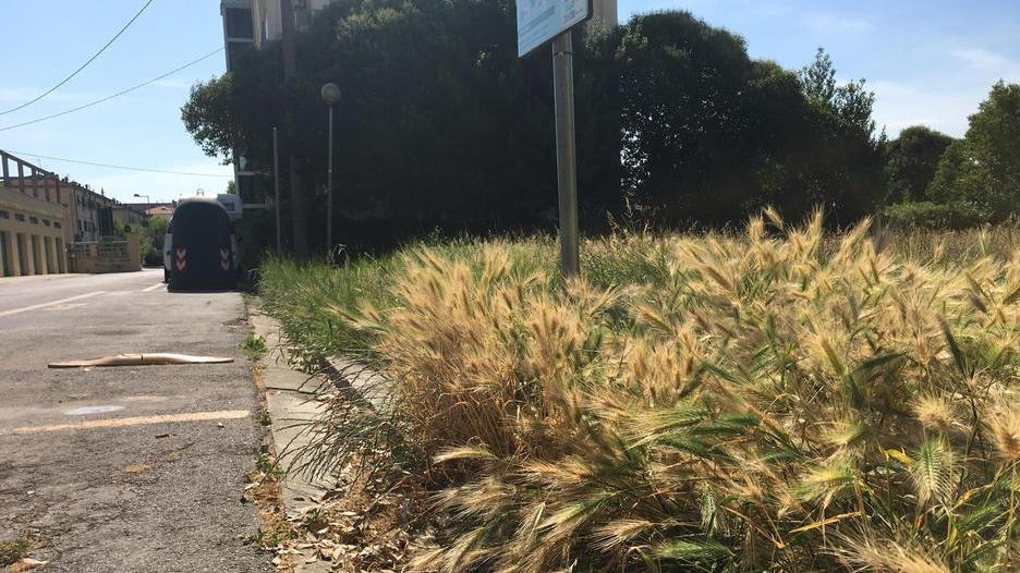 I marciapiedi ai Villaggi sono da rifare