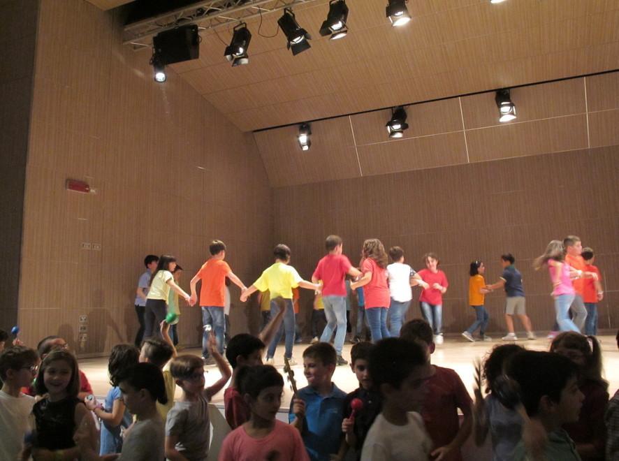 I bimbi delle Carducci diventano attori teatrali