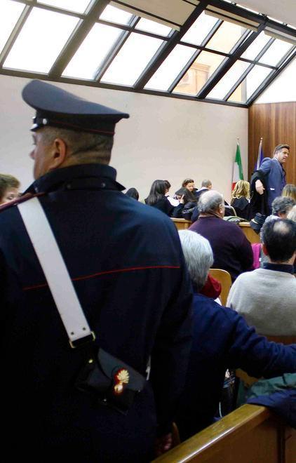 Ex carabiniere condannato per stalking su ex compagna