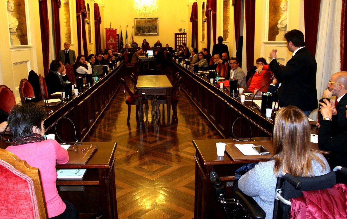 Il Consiglio dà il via libera al rendiconto 