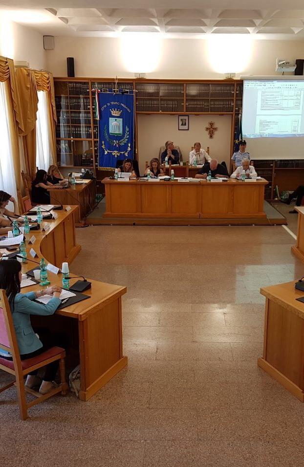 Sì alla commissione sulla crisi del sughero Eletto il presidente 