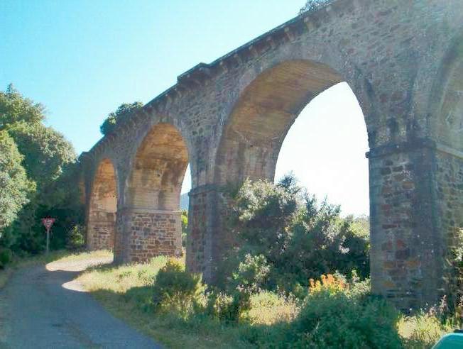 Uno dei punti su cui passava la vecchia ferrovia del Sulcis