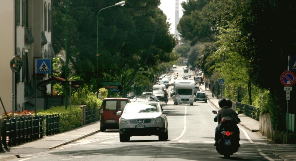 Pista ciclabile e limite di 30 km orari 