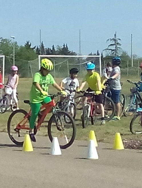 Scuola e bici: 100 ragazzi in festa 