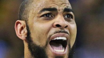 Ngapeth andò spontaneamente in Procura