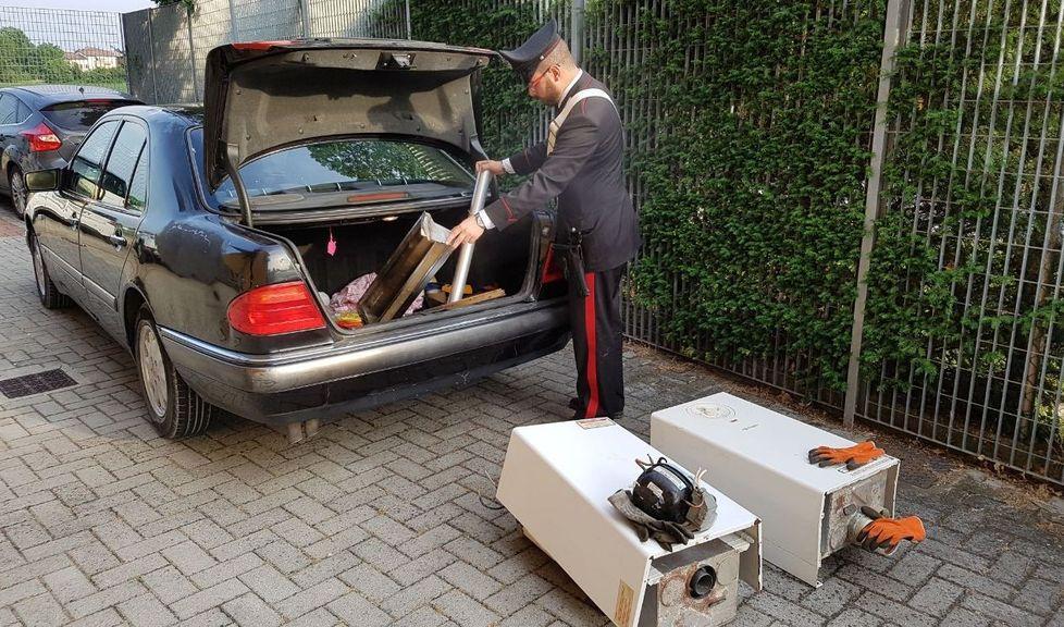 Un intero condominio svuotato dai malviventi 