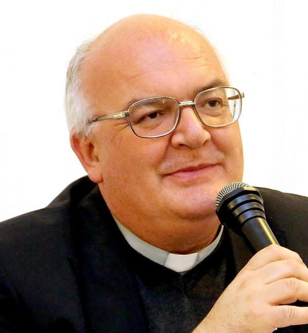 Perego doc, ingresso con la salamina 
