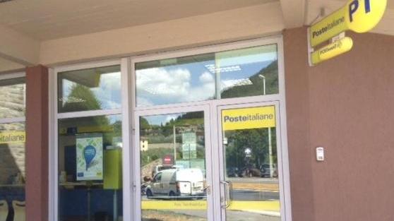 Ha tentato la truffa all’ufficio postale: sessantottenne scoperto e denunciato