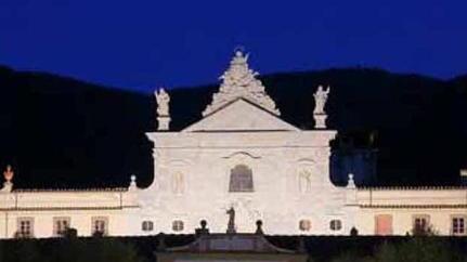 Cena nella Certosa a lume di candela