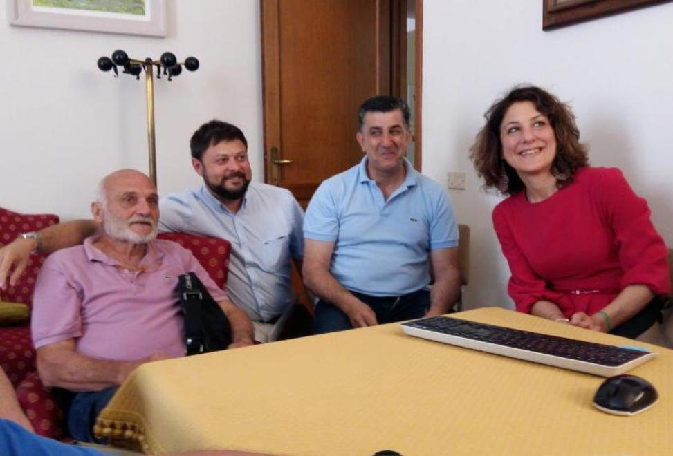 La promozione corre su Internet 