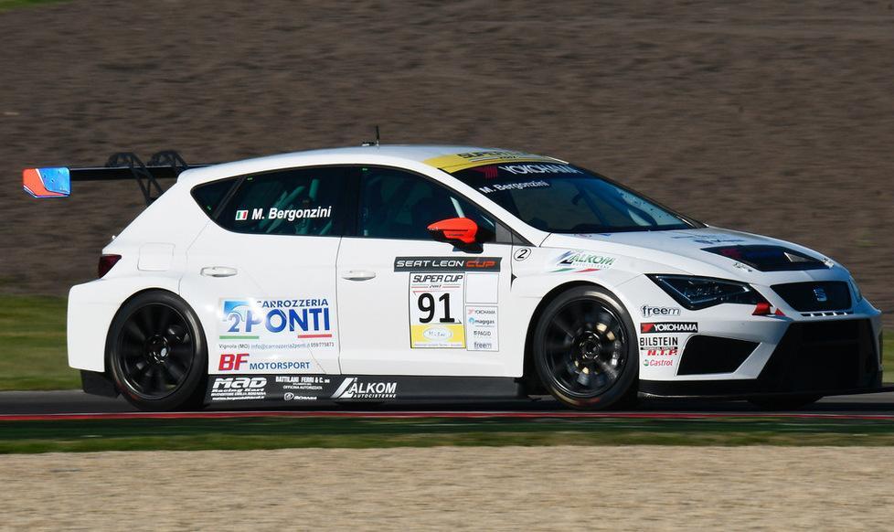 Matteo Bergonzini debutta a Misano nel TCR 