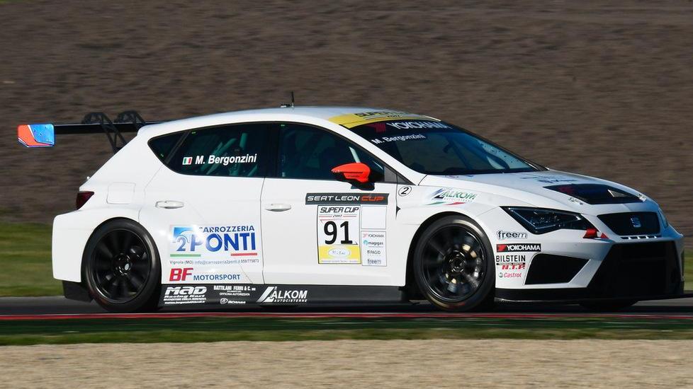 Matteo Bergonzini debutta a Misano nel TCR