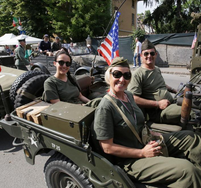 Ravarino vola nella storia  con una grande festa