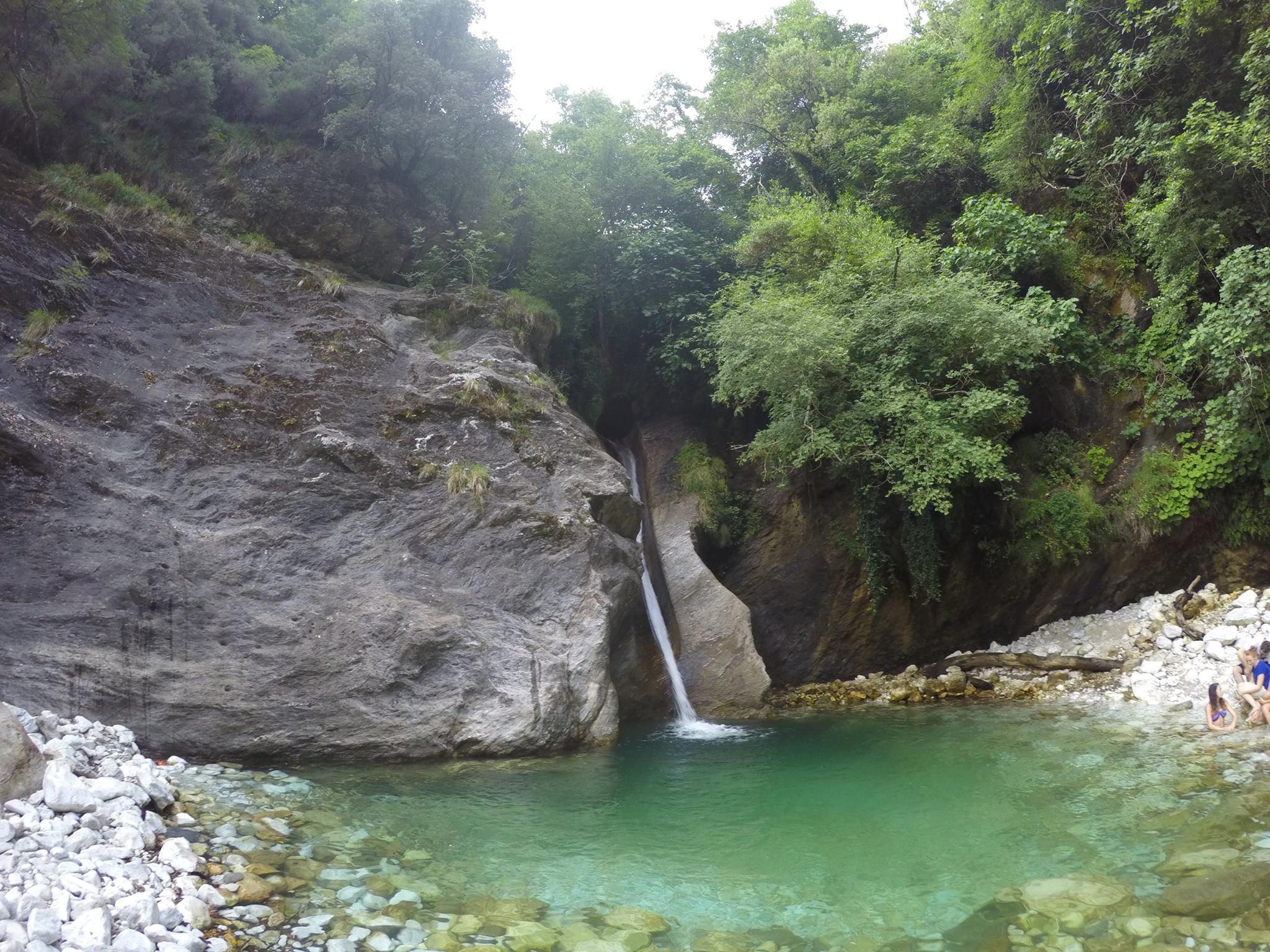 Da Seravezza si andrà in bus alle piscine nel bosco   