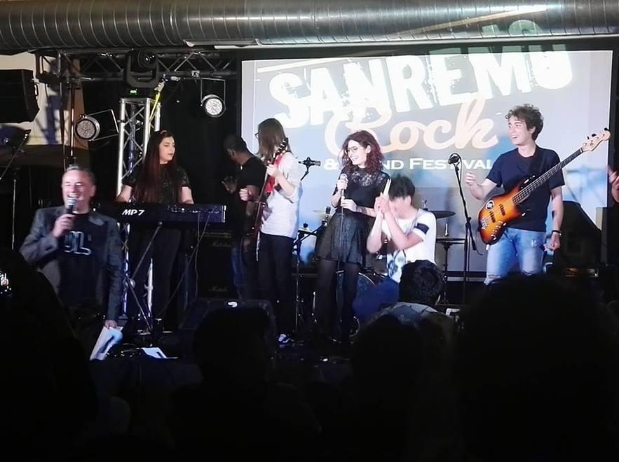 Thunders, primo singolo dopo il Sanremo Rock